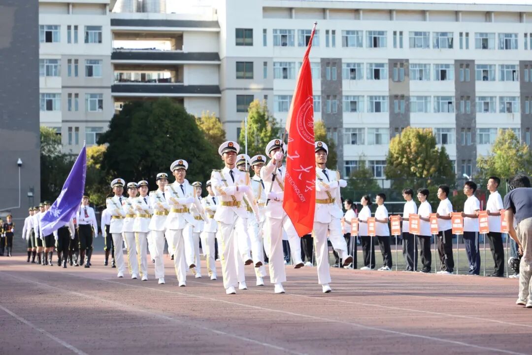 b6afa477-c8c7-47c7-9c66-2e58d30b5c0f.jpg