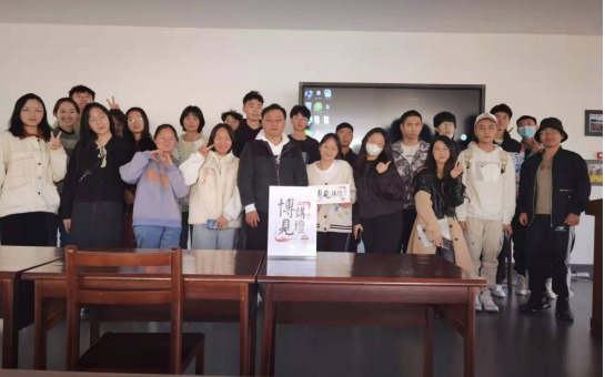 图书馆举办“我国国际传播能力建设与提升策略”讲座