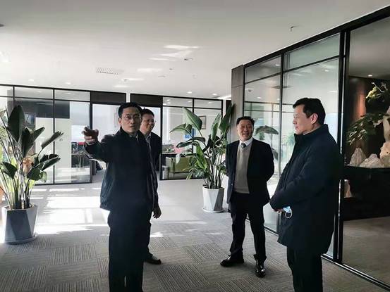 学校与云南国际经贸文化合作中心、国合国际商务（云南）有限公司签订国际人才培养合作协议